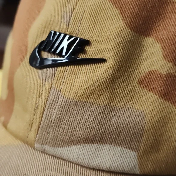 Rare Nike Heritage 86 Camo Hat Brown,Tan, Yellow Camo - Picture 5 of 7
